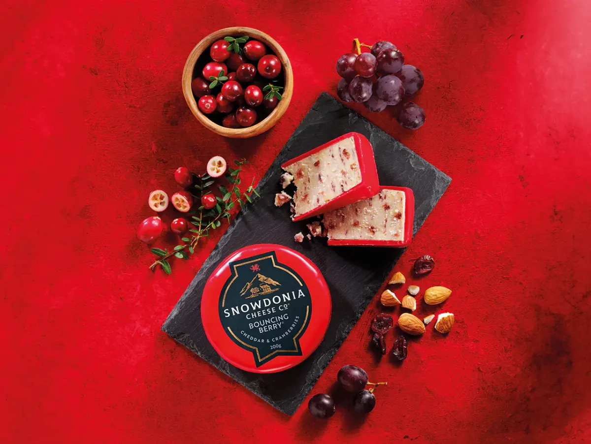 Cheddar juust BOUNCING BERRY jõhvikatega 200g, SNOWDONIA