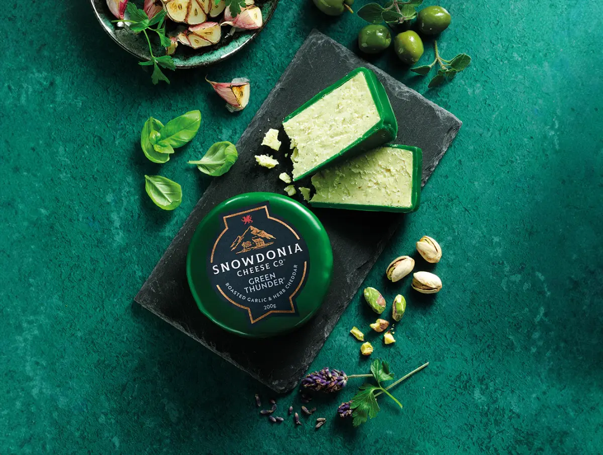 Laagerdunud Cheddar juust GREEN THUNDER 200g, SNOWDONIA